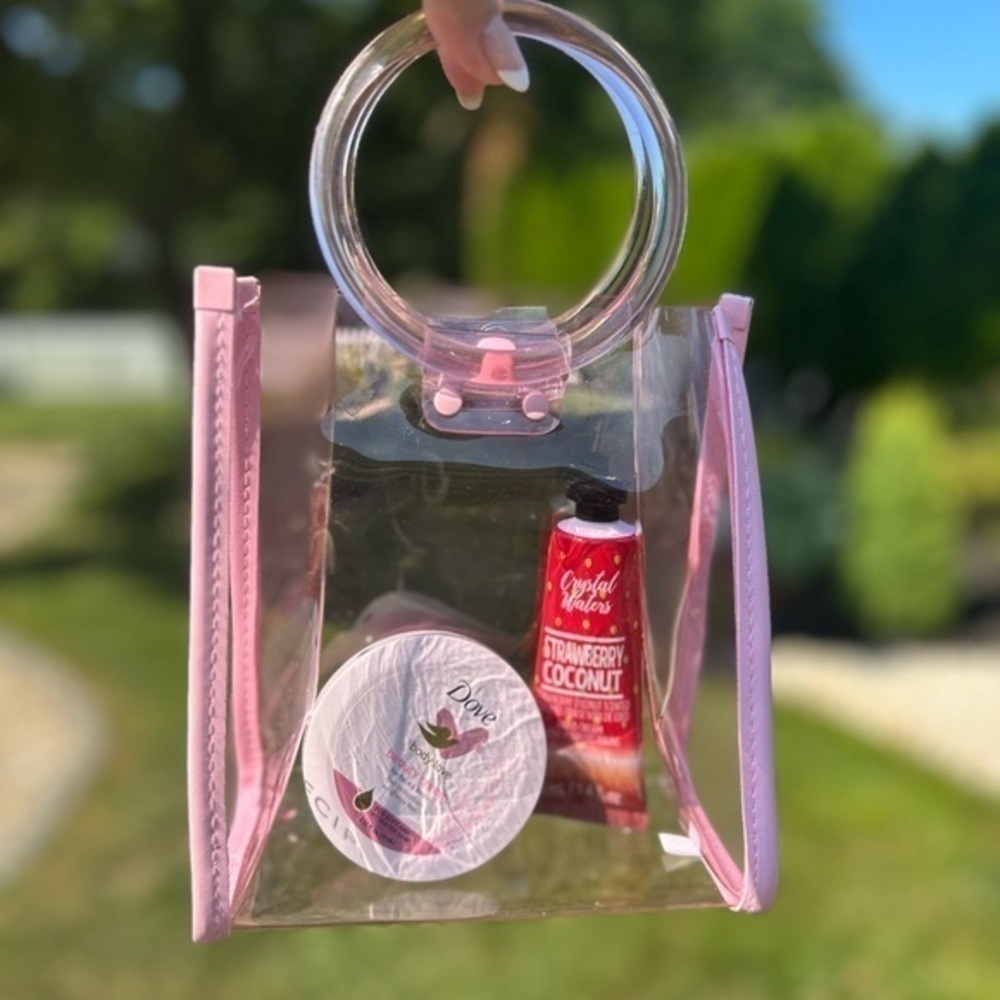Pink translucent purse - Picture 2 of 9